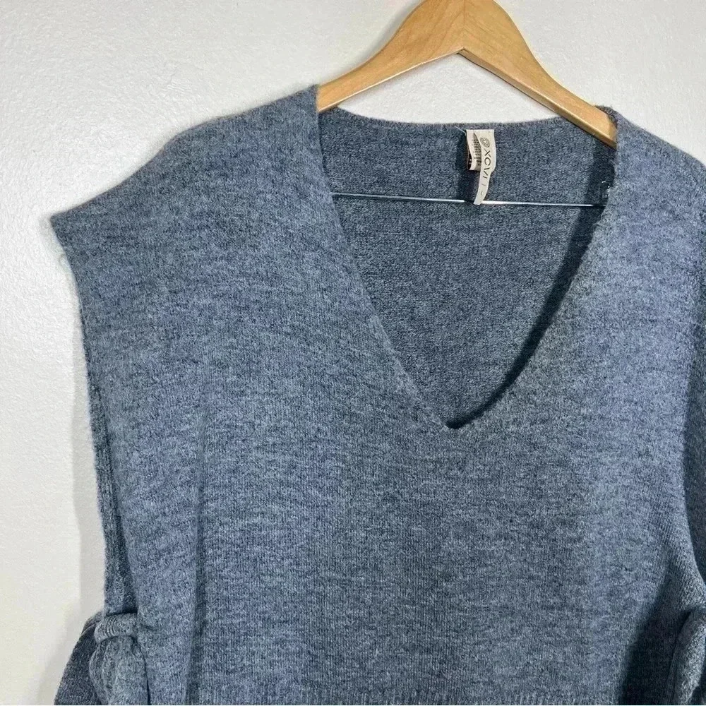 XCVI Womens Gray Vneck Kerby Sweater Vest Cooled Cinder Size Large Tie Details